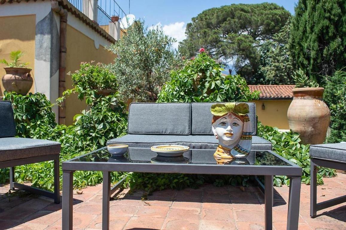 La Di Tenute Foti Randazzese