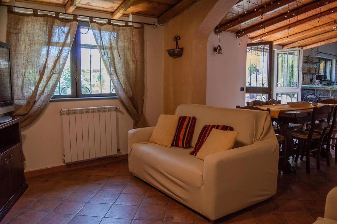 La Di Tenute Foti Randazzese Casa vacanze *